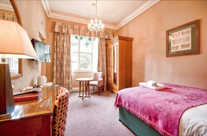 Imagen de la habitación del Hotel Brownsover Hall. Foto 7