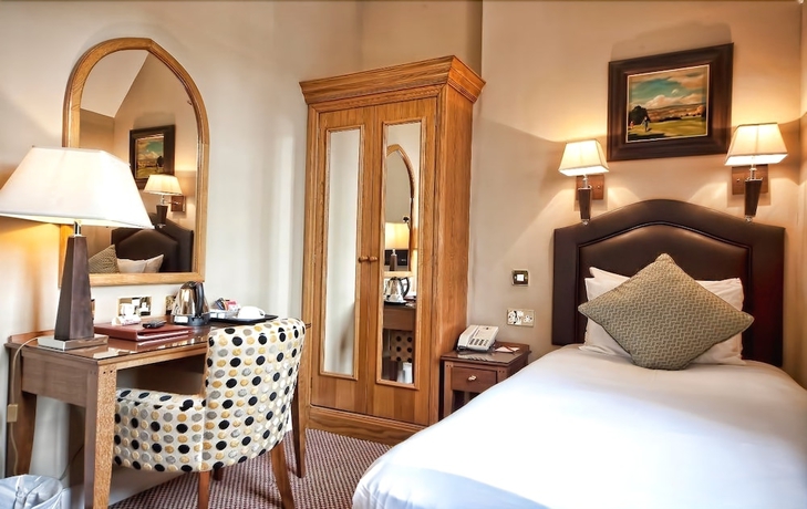 Imagen de la habitación del Hotel Brownsover Hall. Foto 14