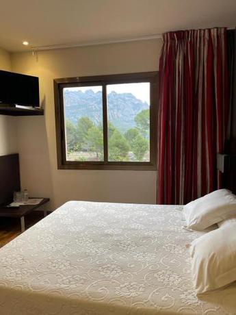 Imagen general del Hotel Bruc. Foto 15
