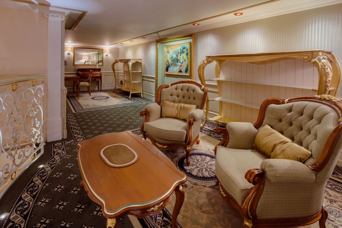 Imagen de los interiores del Hotel Brullov Mansion. Foto 15