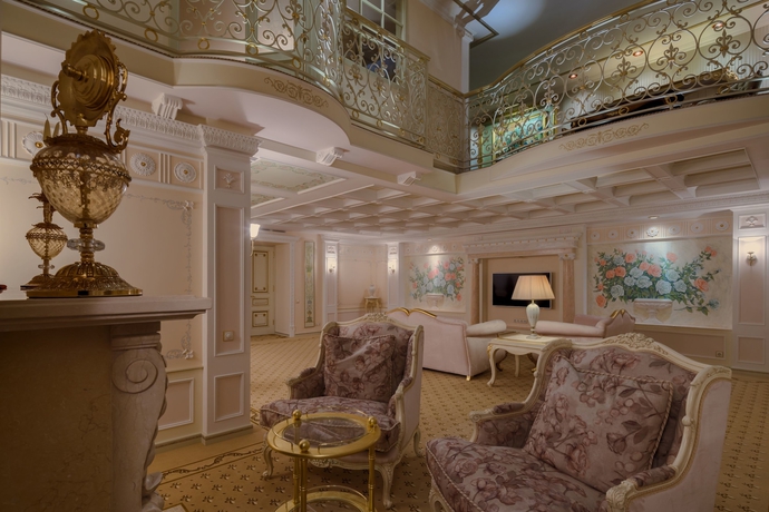 Imagen de los interiores del Hotel Brullov Mansion. Foto 19