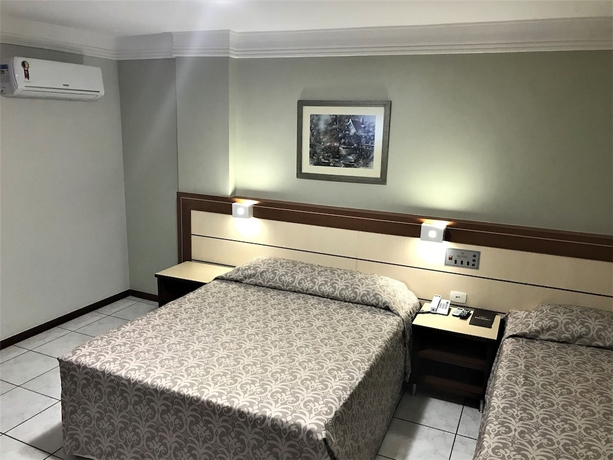 Imagen de la habitación del Hotel Brumado. Foto 16