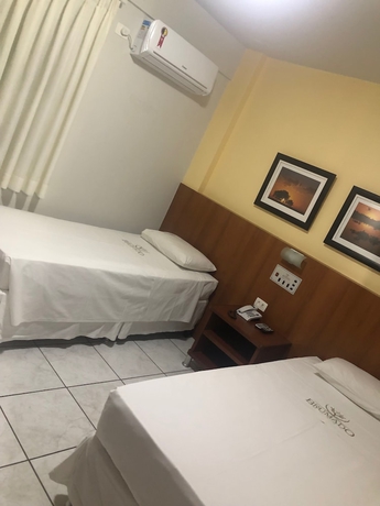 Imagen de la habitación del Hotel Brumado. Foto 17