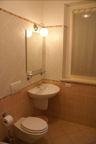 Imagen de la habitación del Hotel Bruna, Martinsicuro. Foto 11
