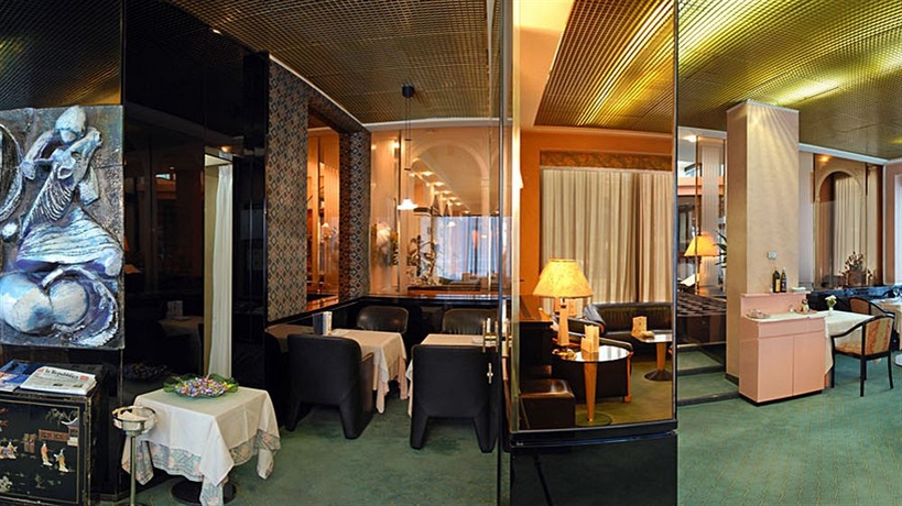 Imagen de los interiores del Hotel Brunelleschi, Milán. Foto 5