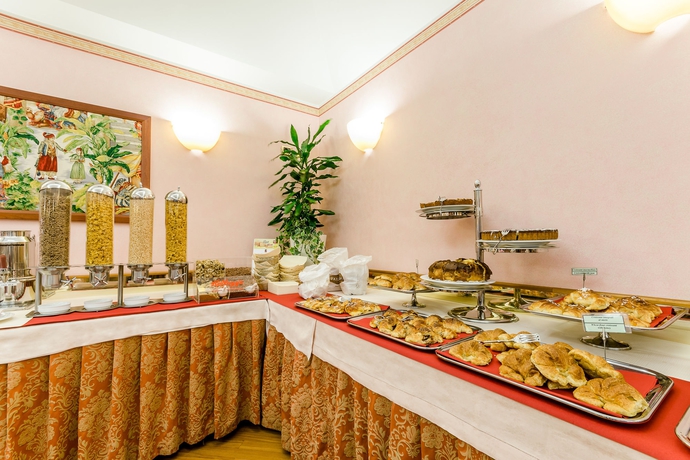 Imagen del bar/restaurante del Hotel Brunelleschi, Milán. Foto 2