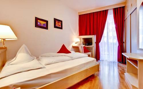 Imagen de la habitación del Hotel Brunner, Merano. Foto 3