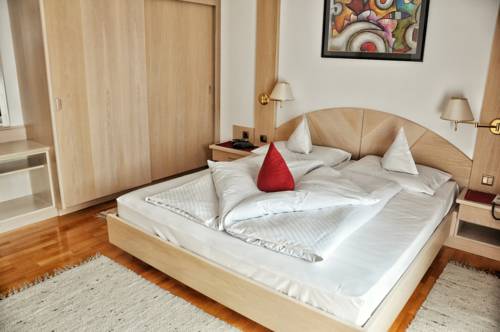 Imagen de la habitación del Hotel Brunner, Merano. Foto 7