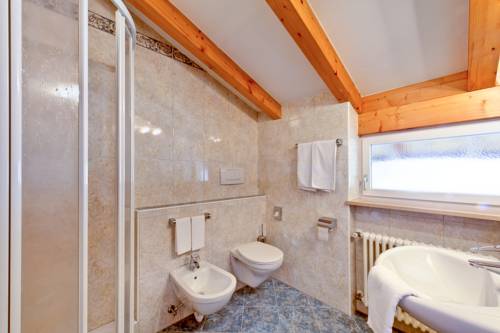 Imagen de la habitación del Hotel Brunner, Merano. Foto 11