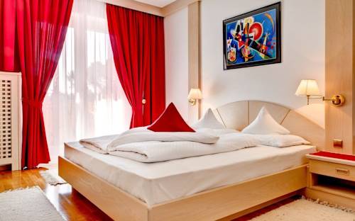 Imagen de la habitación del Hotel Brunner, Merano. Foto 16