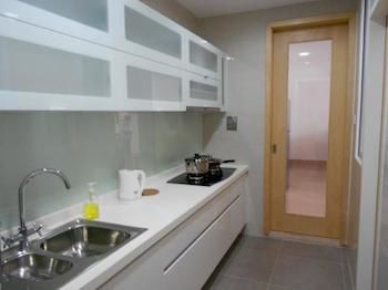 Imagen de la habitación del Hotel Brunsfield Embassyview Condosuite. Foto 6