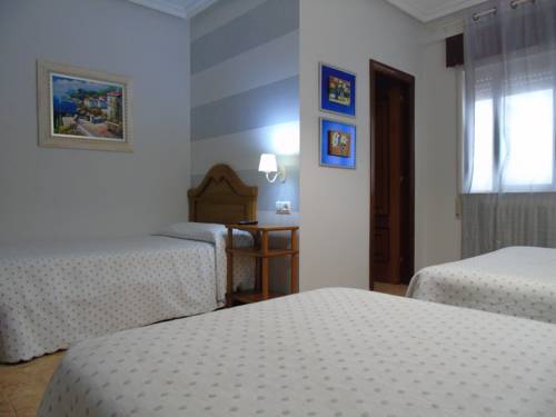 Imagen de la habitación del Hotel Bruselas. Foto 8