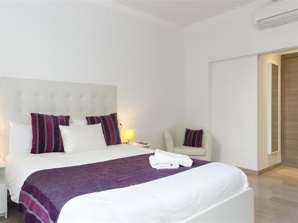 Imagen general del Hotel Brustar Sagrada Familia. Foto 12