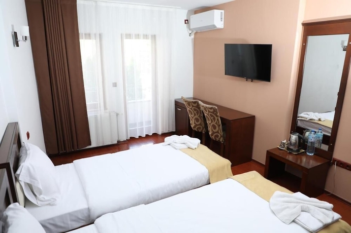 Imagen de la habitación del Hotel Bruti. Foto 9