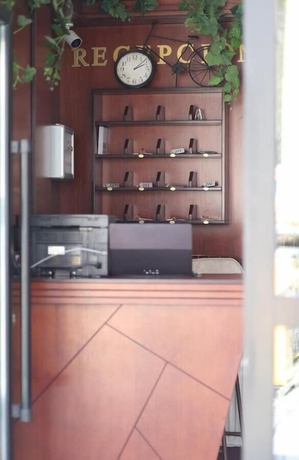 Imagen de los interiores del Hotel Bruti. Foto 16