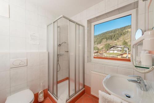 Imagen general del Hotel Br&uuml;ckenwirt, Sinnhub. Foto 3