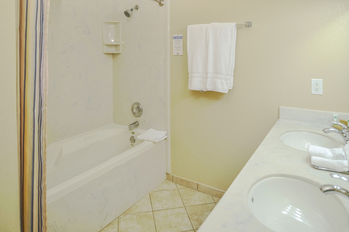 Imagen de la habitación del Hotel Bryan's Spanish Cove. Foto 4