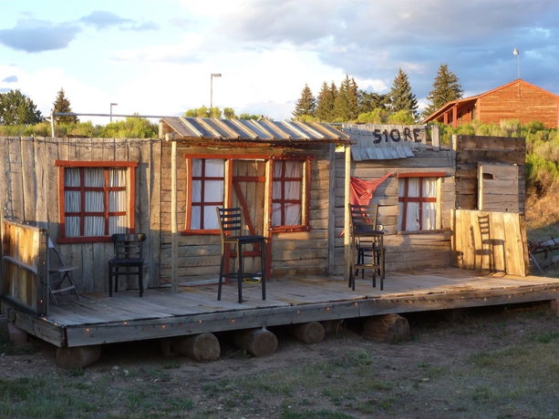 Imagen de los exteriores del Hotel Bryce Canyon Resort. Foto 5