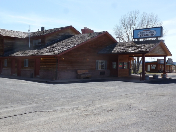 Imagen de los exteriores del Hotel Bryce Canyon Resort. Foto 6