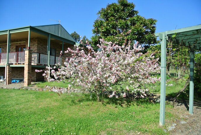 Imagen de los exteriores del Hotel Bryn Glas Farm Stay. Foto 34