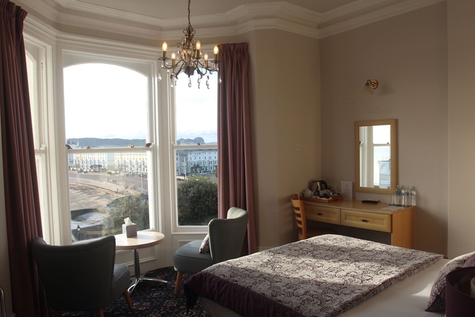 Imagen de la habitación del Hotel Bryn-Y-Mor. Foto 12