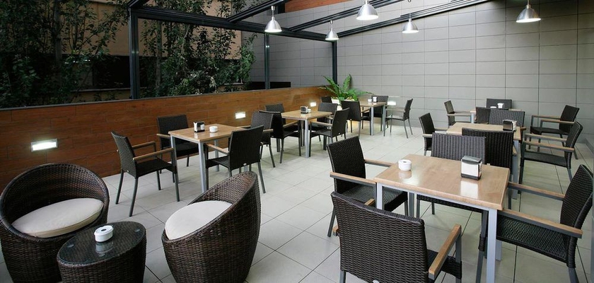 Imagen del bar/restaurante del Hotel Bs Príncipe Felipe. Foto 2