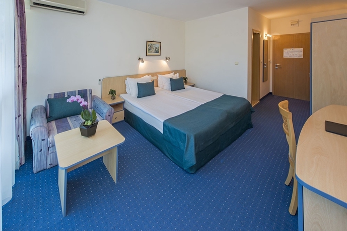 Imagen de la habitación del Hotel Bsa Holiday Park. Foto 8