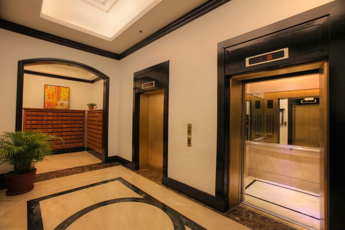 Imagen de los interiores del Hotel Bsa Tower Serviced Residences. Foto 14
