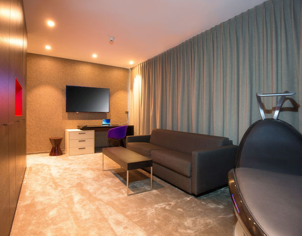 Imagen de los interiores del Hotel B_smart Bendern. Foto 11