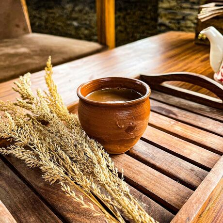 Imagen del bar/restaurante del Hotel Bsr Farms. Foto 13