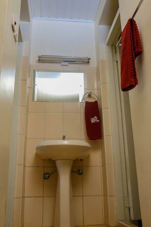 Imagen general del Hotel Btl Christian International Conference Centre. Foto 7