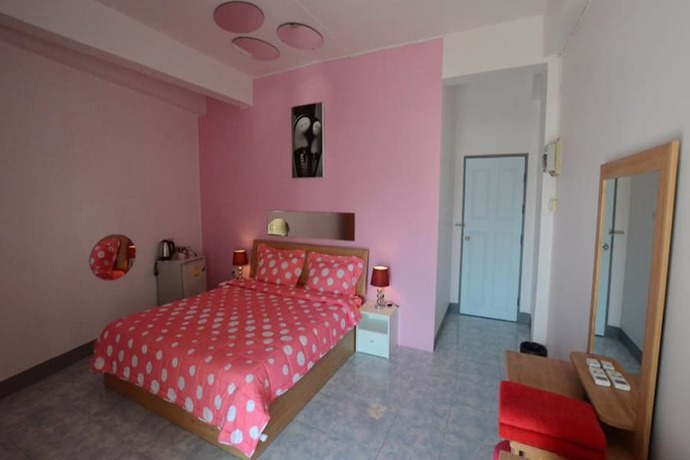 Imagen de la habitación del Hotel Bua Khao Paradise. Foto 28