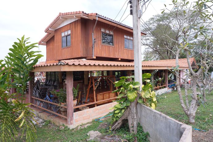 Imagen de la habitación del Hotel Bua Luang Nakara Resort. Foto 2
