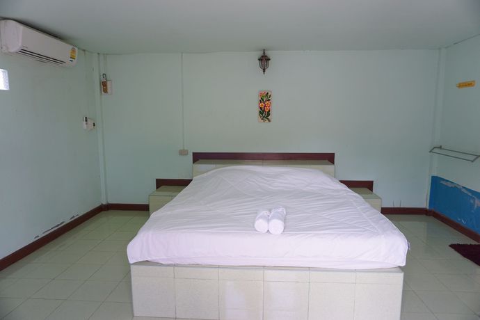 Imagen de los exteriores del Hotel Bua Luang Nakara Resort. Foto 18