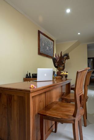 Imagen de los interiores del Hotel Buana Homestay. Foto 19