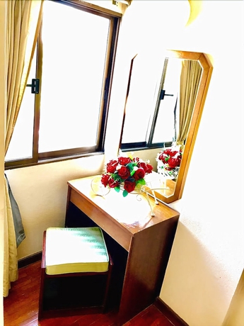 Imagen de la habitación del Hotel Buarawong Residence. Foto 5