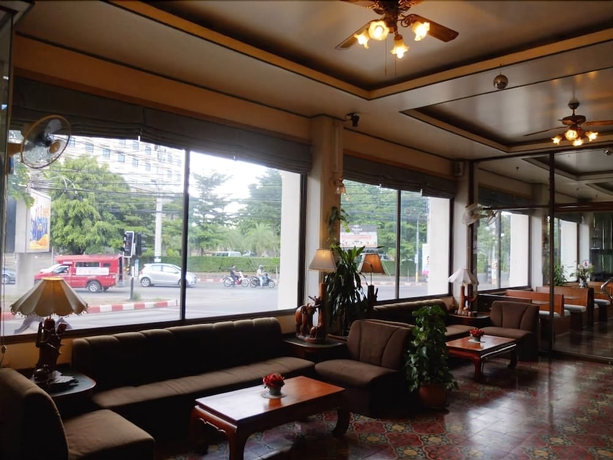 Imagen de los interiores del Hotel Buarawong Residence. Foto 16