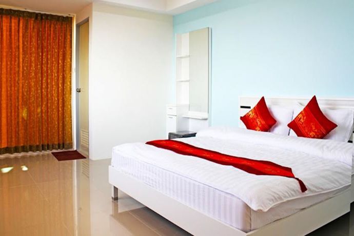 Imagen de los exteriores del Hotel Buathip Resort. Foto 11