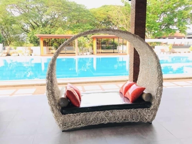 Imagen de la piscina del Hotel Buathong Pool Villa. Foto 17
