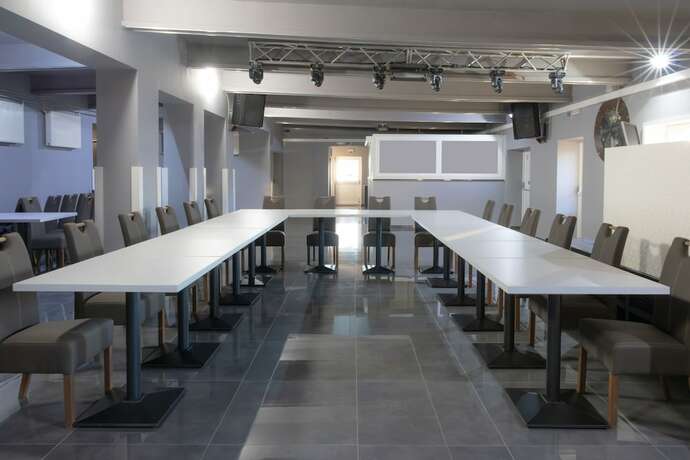 Imagen general del Hotel Bubble and Event Center. Foto 10