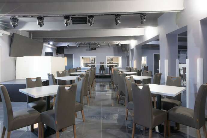 Imagen general del Hotel Bubble and Event Center. Foto 11