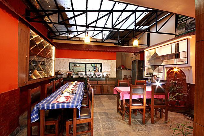 Imagen del bar/restaurante del Hotel Bubo Himalaya. Foto 3