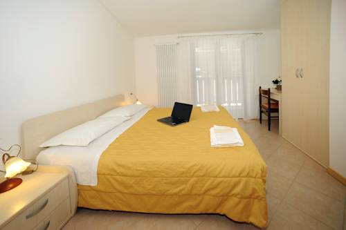 Imagen de la habitación del Hotel Bucaneve. Foto 3