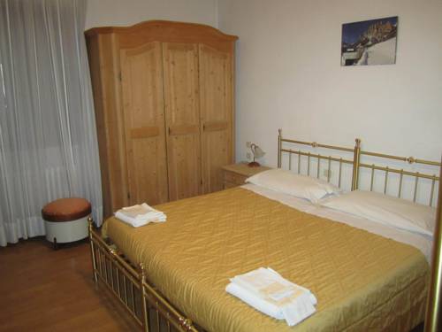 Imagen de la habitación del Hotel Bucaneve. Foto 7