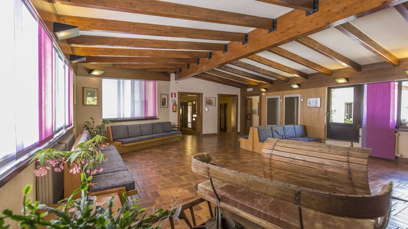 Imagen de los interiores del Hotel Bucaneve. Foto 12