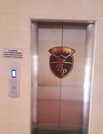 Imagen de los interiores del Hotel Bucarica Plaza. Foto 20