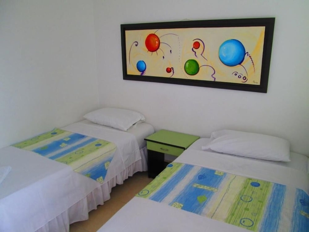 Imagen de la habitación del Hotel Bucaros. Foto 13