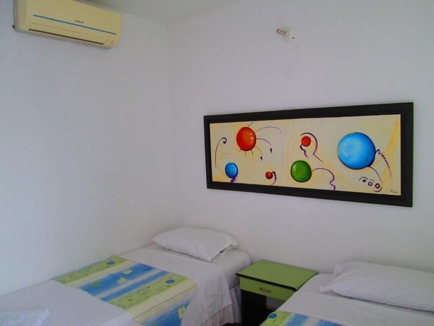 Imagen de la habitación del Hotel Bucaros. Foto 14