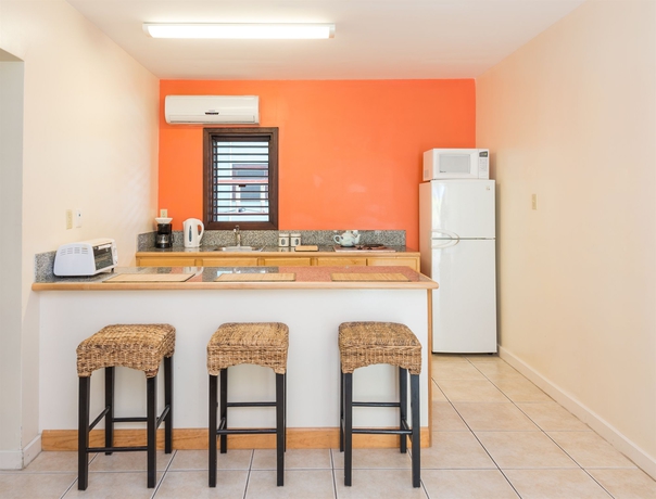 Imagen de la habitación del Hotel Buccaneer Beach Club. Foto 3