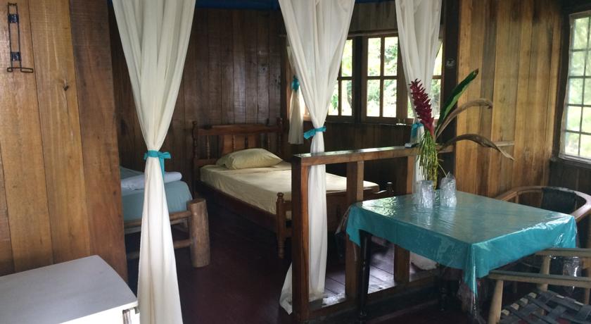 Imagen de la habitación del Hotel Buccaneer Resort. Foto 7